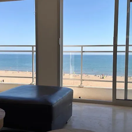 Beachfront 3 Bedroom With Panoramic Sea View And Balcony Appartamento Valras-Plage