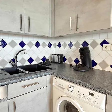 Appartamento Beachfront 3 Bedroom With Panoramic Sea View And Balcony *